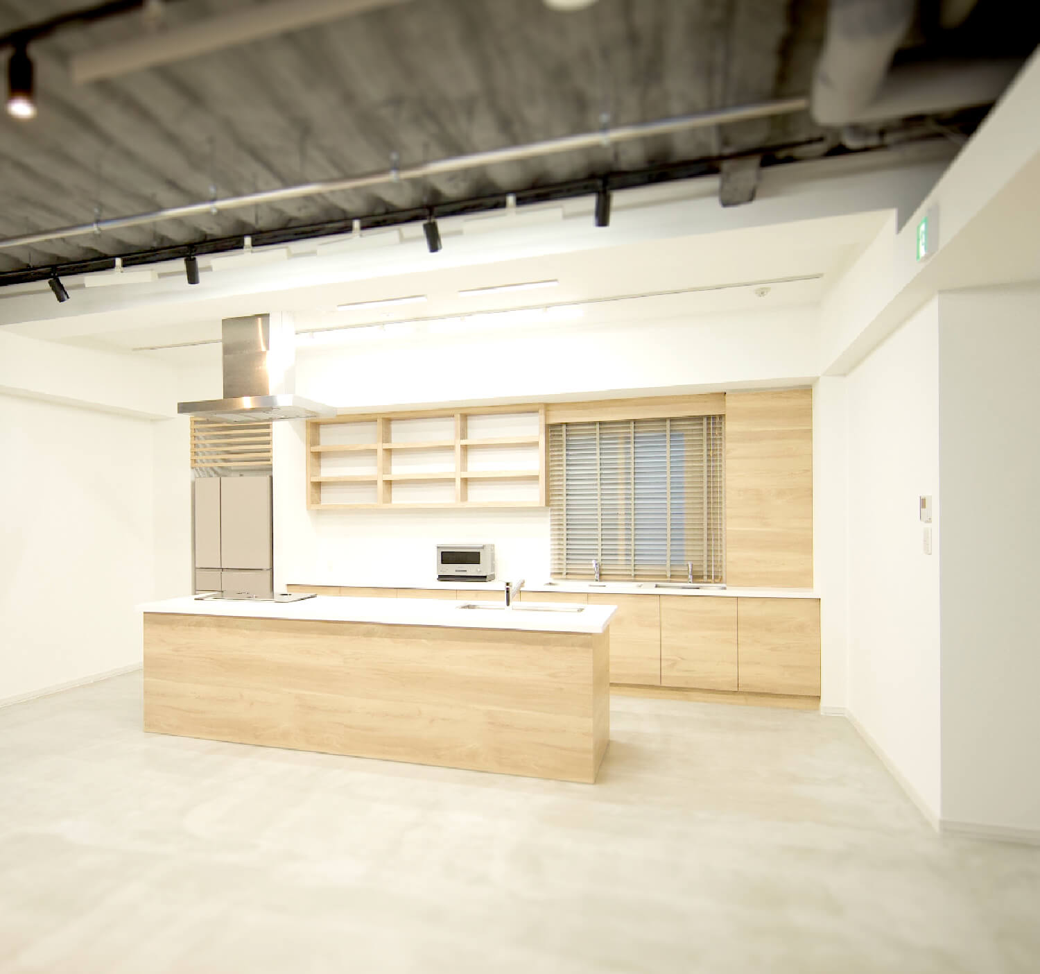 ZOU CREATIVE KITCHEN